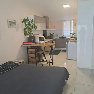 Chez Sabine Et Pascal Appartement